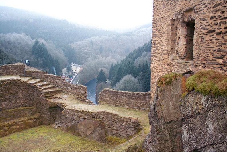 Foto: Lucembursko-Chateau de Esch sur Sure