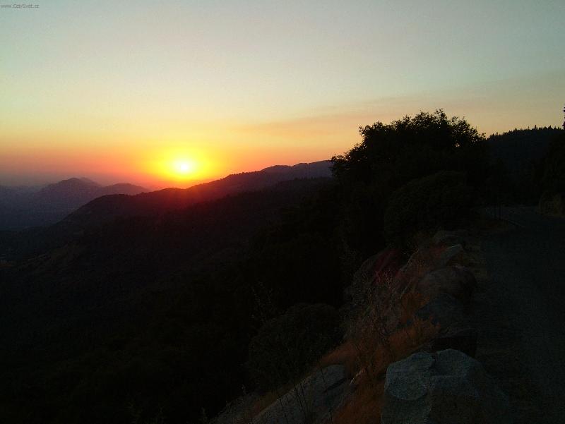 Foto: Z�pad slunce-Sequoia NP