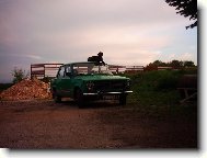 Bob�k a jeho auto